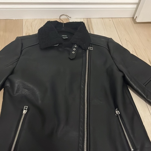 Forever 21 faux leather moto jacket 💫💫 - Picture 9 of 16